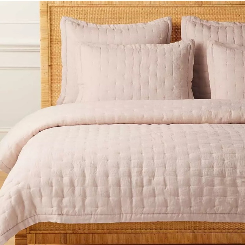 Serena and Lily sutter linen king shams (2)